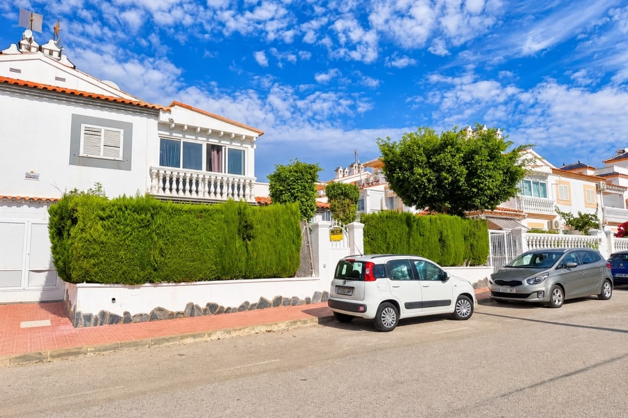 Re-Sale - Semi Detached Villa - Orihuela Costa - Playa Flamenca