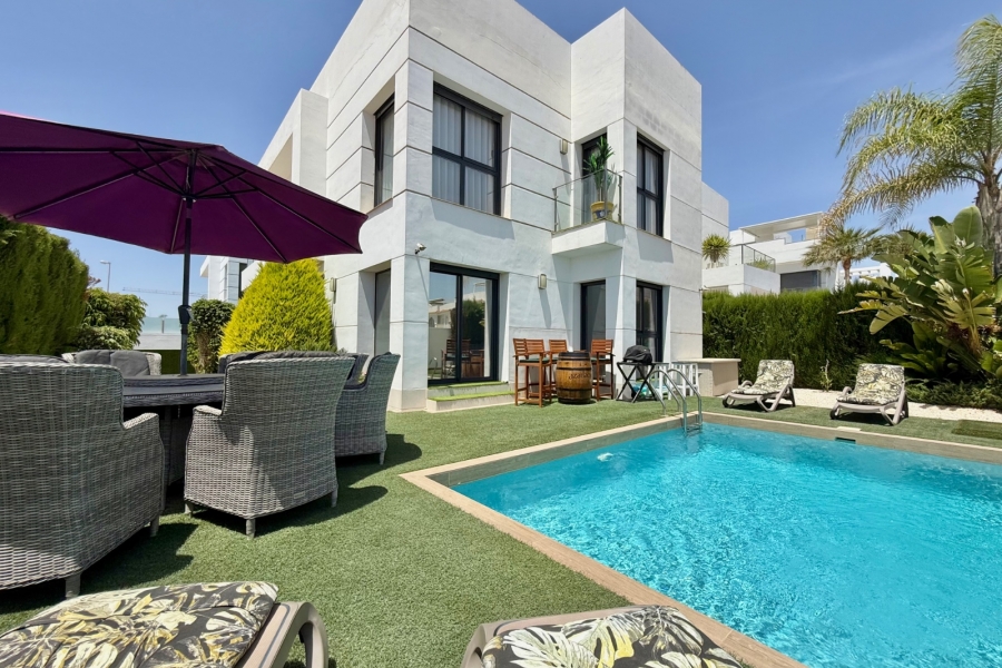 Re-Sale - Detached Villa - Ciudad Quesada - Doña Pepa