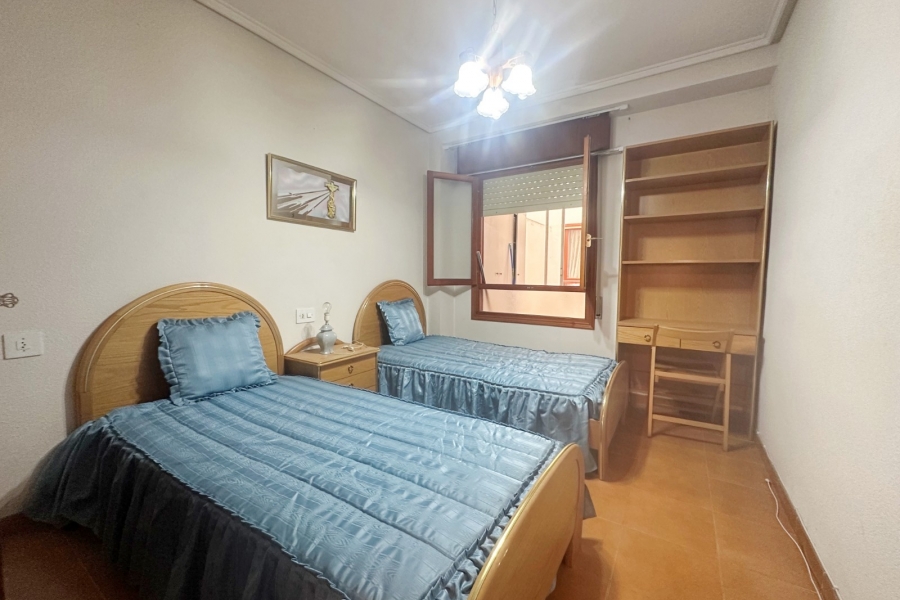 Re-Sale - Apartment - Torrevieja - Torrevieja - Centre