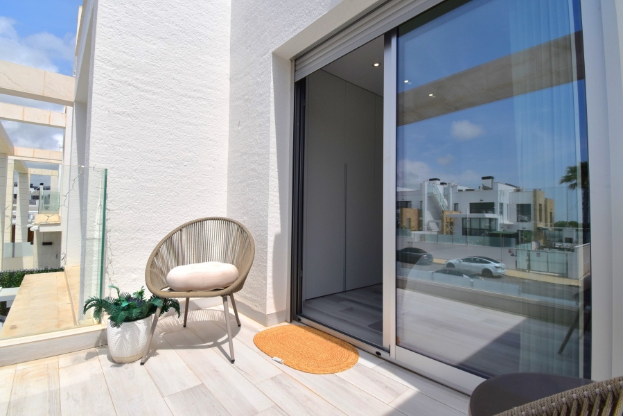 Re-Sale - Detached Villa - Orihuela Costa - Lomas de Cabo Roig