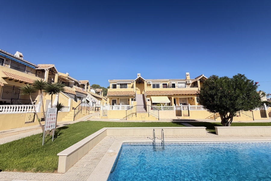 Re-Sale - Apartment - Orihuela Costa - Villamartin
