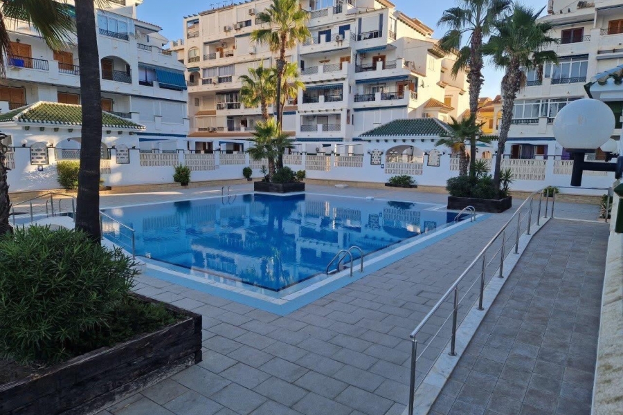 Re-Sale - Apartment - Torrevieja - Torre La Mata