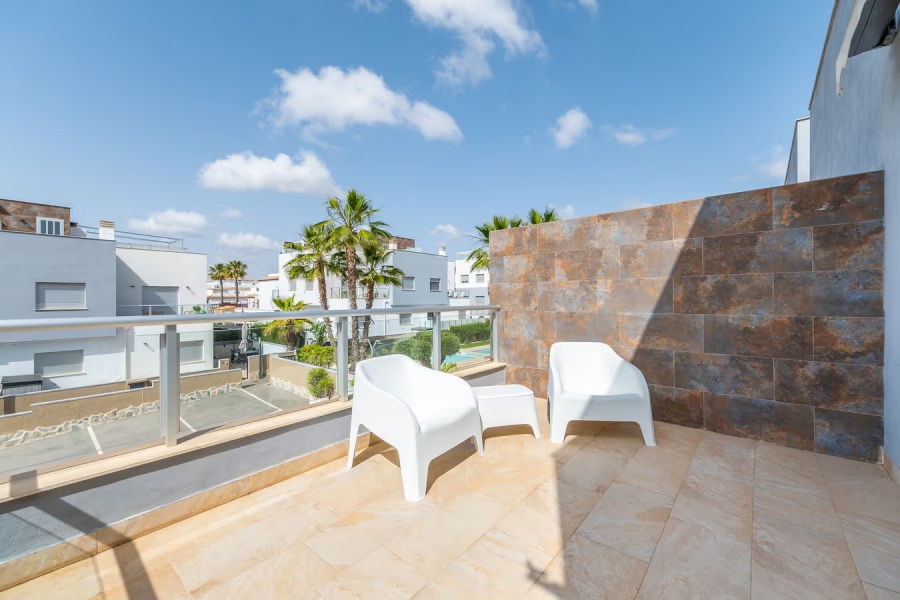 Re-Sale - Semi Detached Villa - Orihuela Costa - Punta Prima