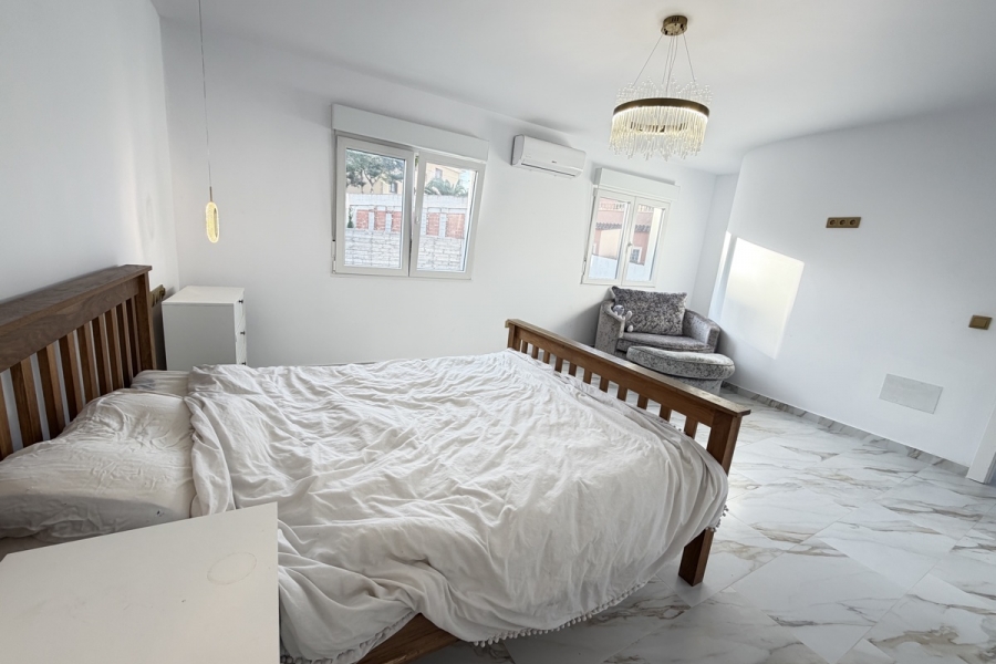 Re-Sale - Detached Villa - Orihuela Costa - Villamartin