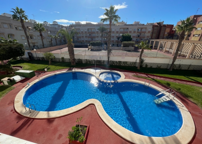 Re-Sale - Apartment - Torrevieja - Torrevieja - Centre
