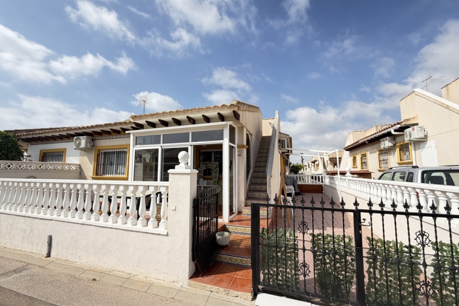 Re-Sale - Bungalow - Orihuela Costa - La Zenia