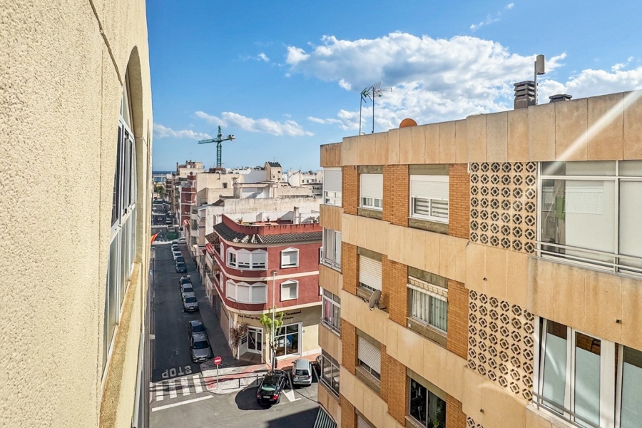 Re-Sale - Apartment - Torrevieja - Torrevieja - Centre