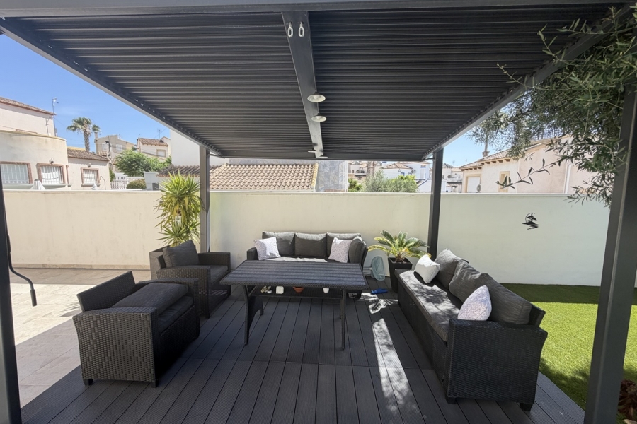 Re-Sale - Detached Villa - Orihuela Costa - Villamartin