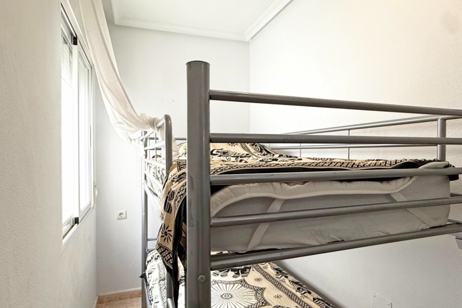 Re-Sale - Apartment - Torrevieja - Torrevieja - Centre