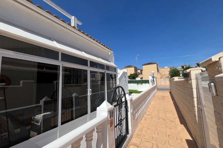Re-Sale - Quad Villa - Orihuela Costa - Punta Prima