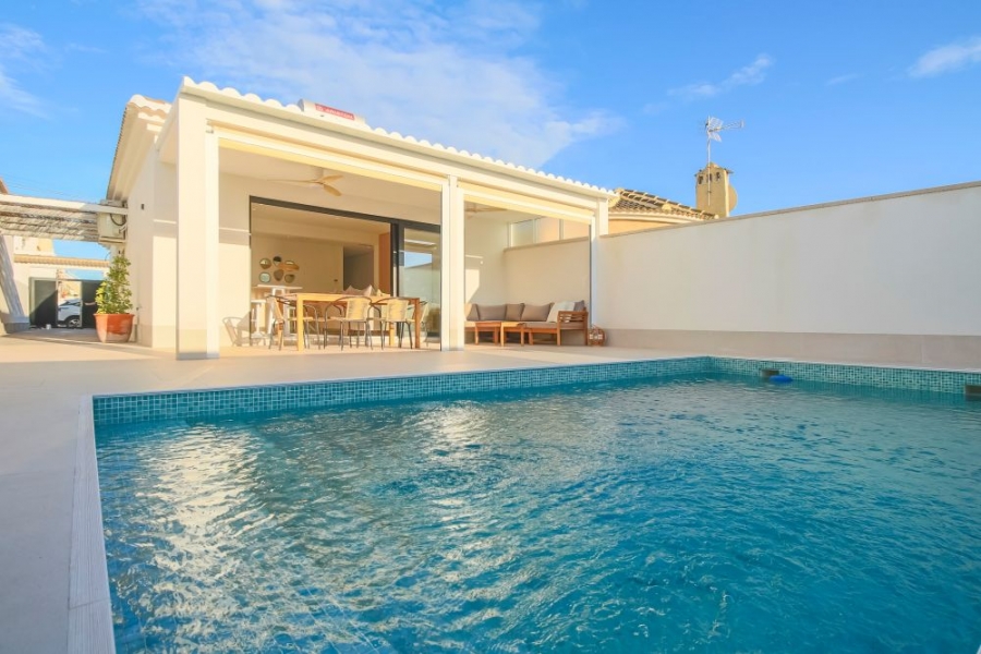 Re-Sale - Detached Villa - Torrevieja - El Chaparral