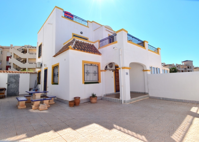 Re-Sale - Semi Detached Villa - Orihuela Costa - Playa Flamenca