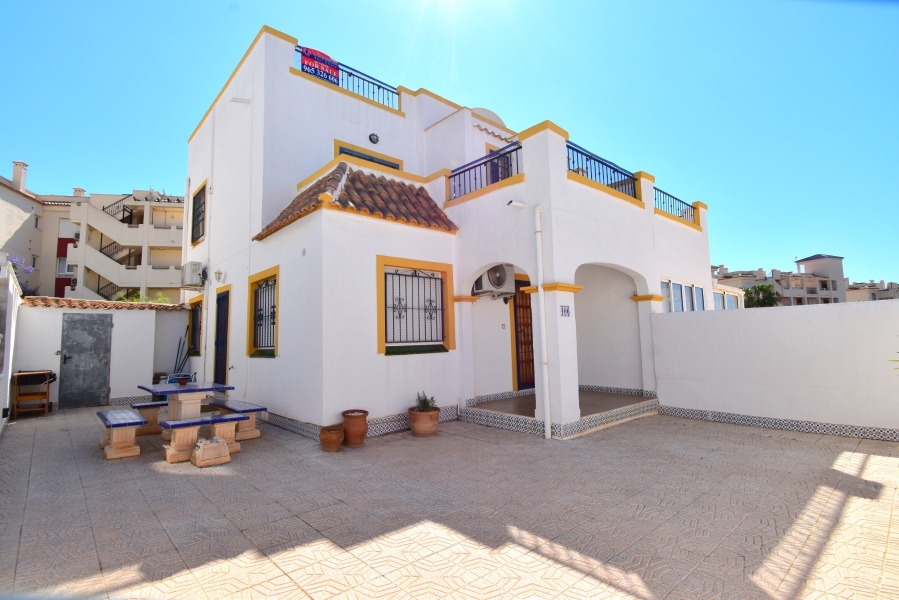 Re-Sale - Semi Detached Villa - Orihuela Costa - Playa Flamenca