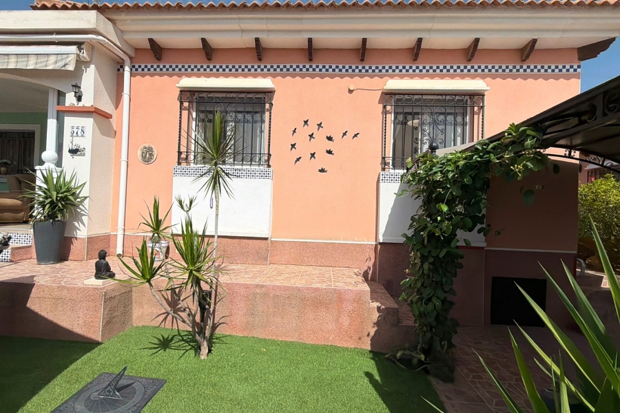 Re-Sale - Detached Villa - Los Montesinos - La Herrada