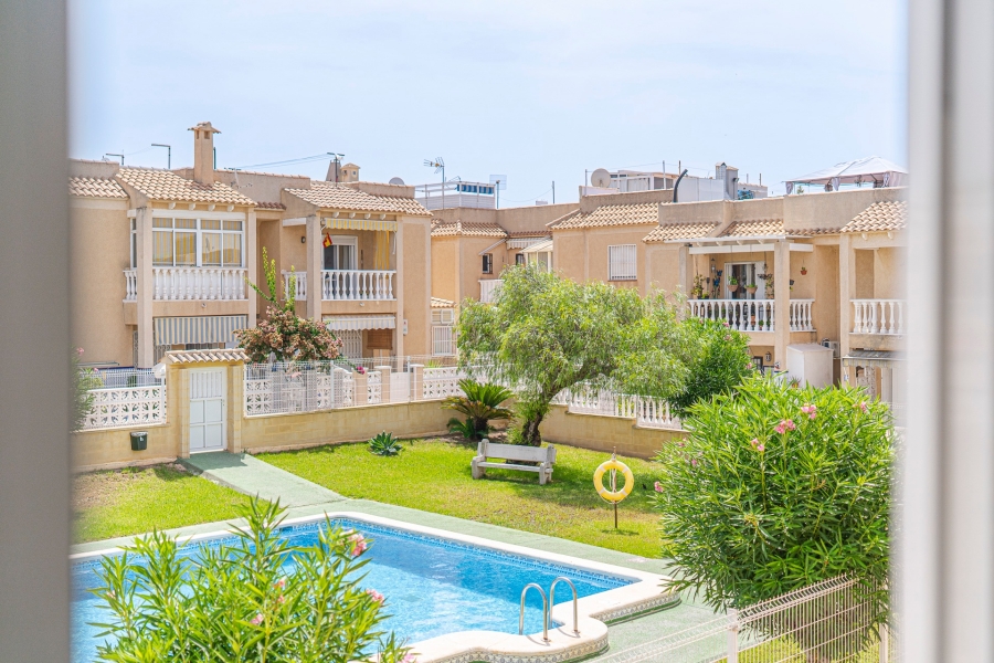 Re-Sale - Apartment - Torrevieja - Aguas Nuevas
