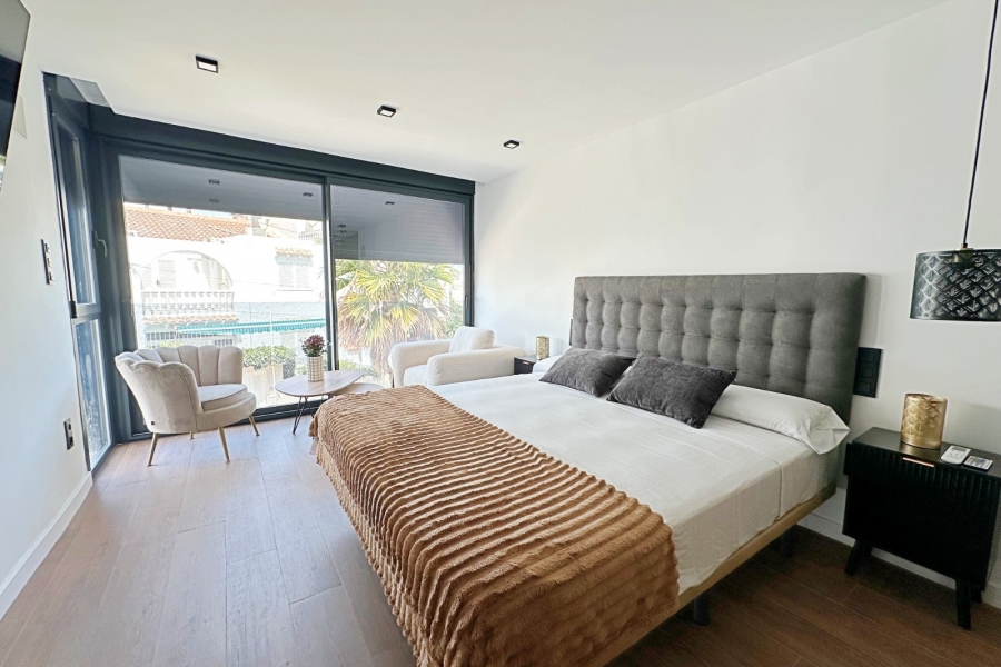 Re-Sale - Townhouse - Torrevieja - Aguas Nuevas