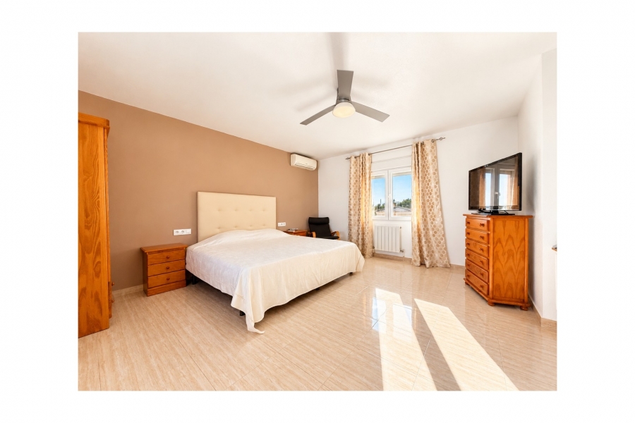 Re-Sale - Detached Villa - La Marina - La Marina - Urbanization
