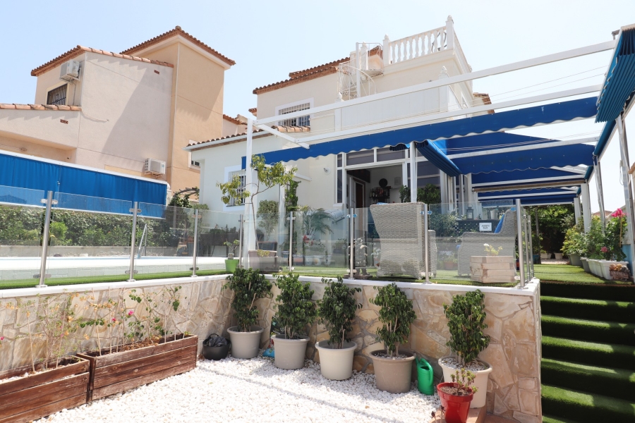 Re-Sale - Detached Villa - Algorfa - Montebello