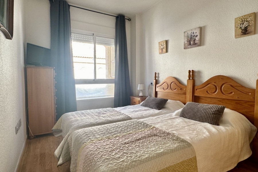 Re-Sale - Apartment - Torrevieja - Playa Los Naufragos