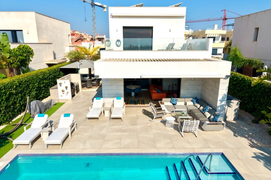 Re-Sale - Detached Villa - Los Montesinos - La Herrada