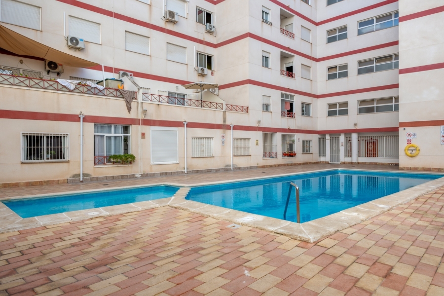 Re-Sale - Apartment - Torrevieja - Torrevieja - Centre