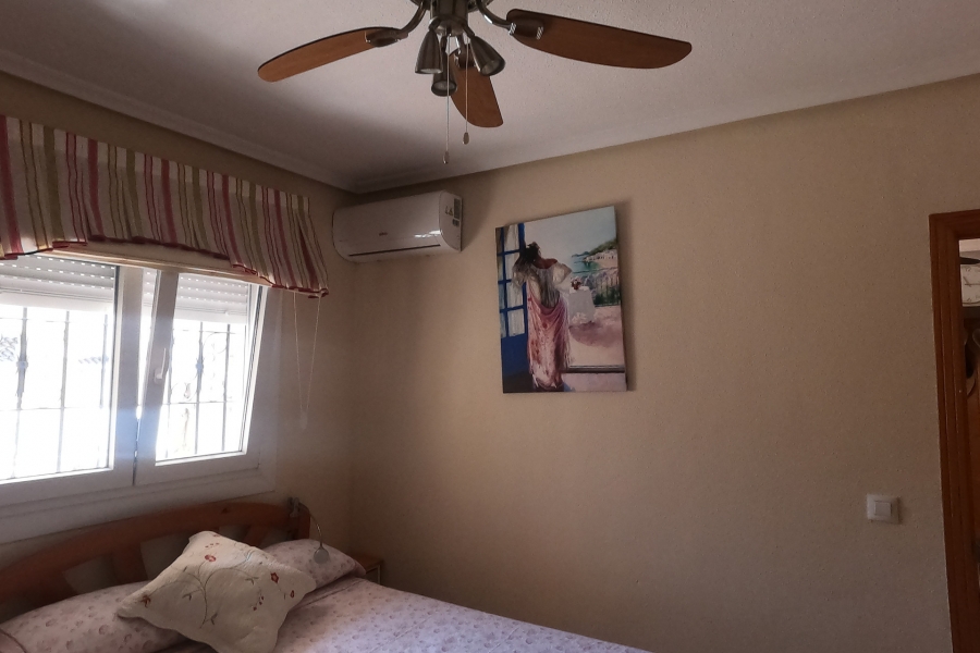 Re-Sale - Apartment - Orihuela Costa - Playa Flamenca