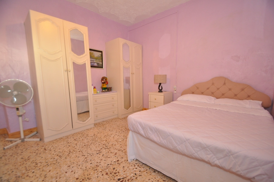 Re-Sale - Country Property - Pinoso - Edge of town