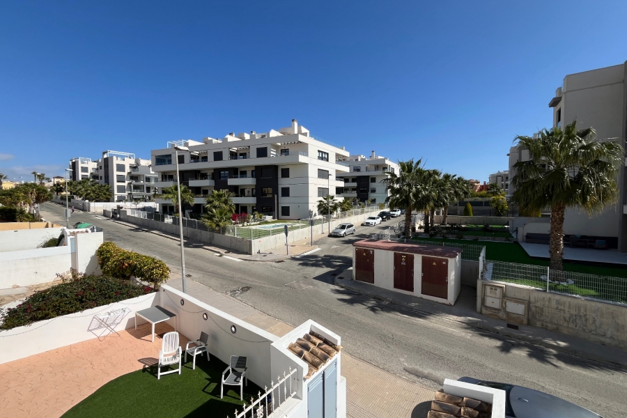 Re-Sale - Apartment - Orihuela Costa - Villamartin