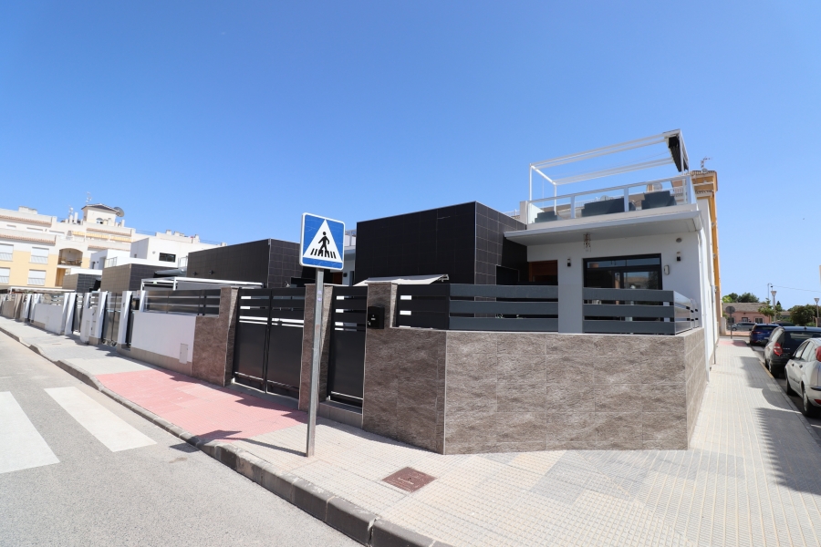 Wederverkoop - Vrijstaande Villa - Formentera del Segura - Formentera - Dorp