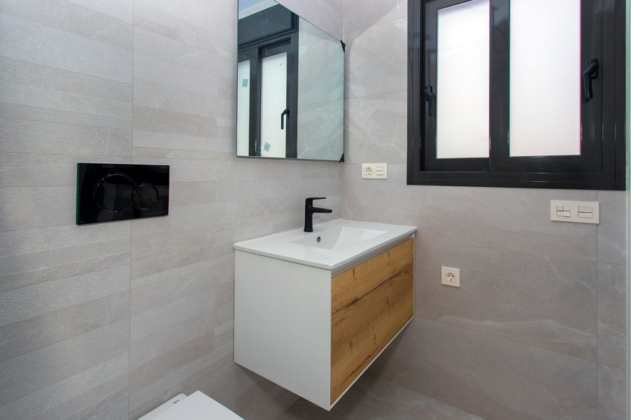 Re-Sale - Apartment - Torrevieja - Torrevieja - Centre