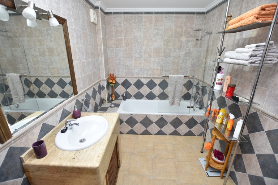 Re-Sale - Detached Villa - Algorfa - Montemar