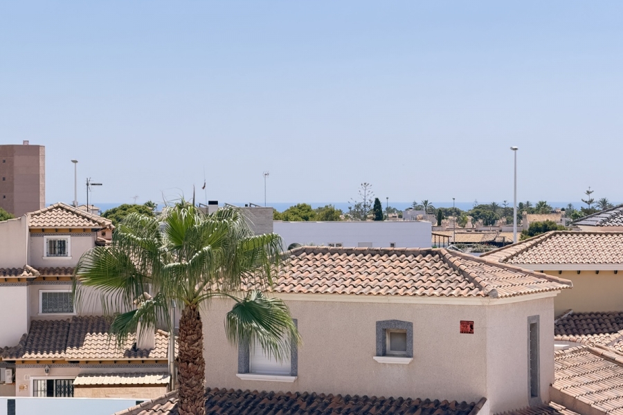 Re-Sale - Apartment - Orihuela Costa - La Zenia