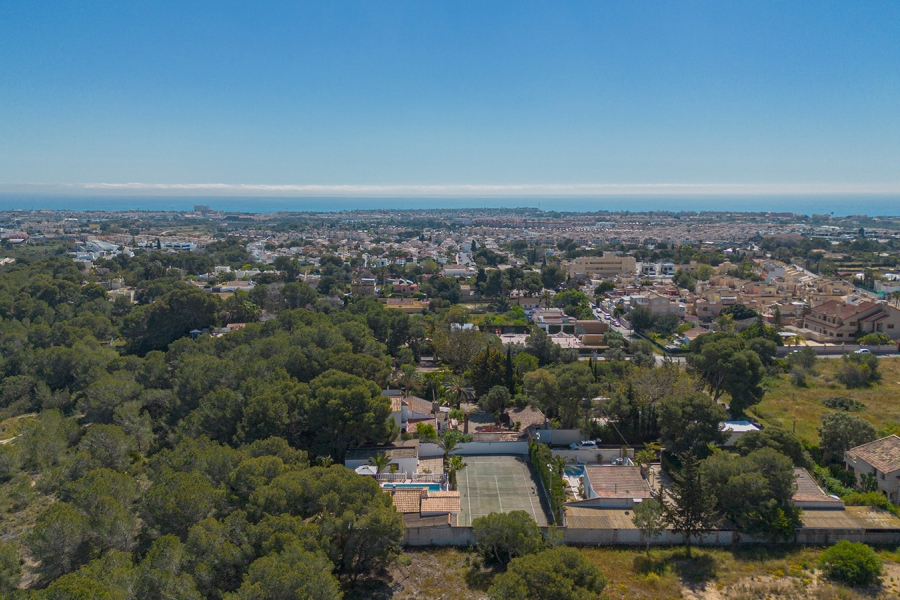 Re-Sale - Detached Villa - Orihuela Costa - Villamartin