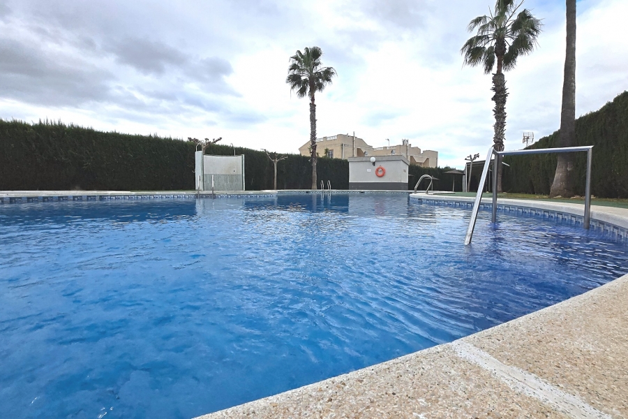 Re-Sale - Apartment - Torrevieja - El Chaparral