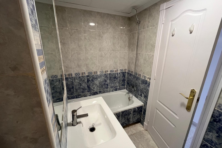 Re-Sale - Apartment - Algorfa - Algorfa - Village