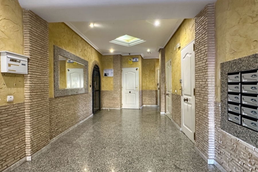 Re-Sale - Apartment - Torrevieja - Torrevieja - Centre