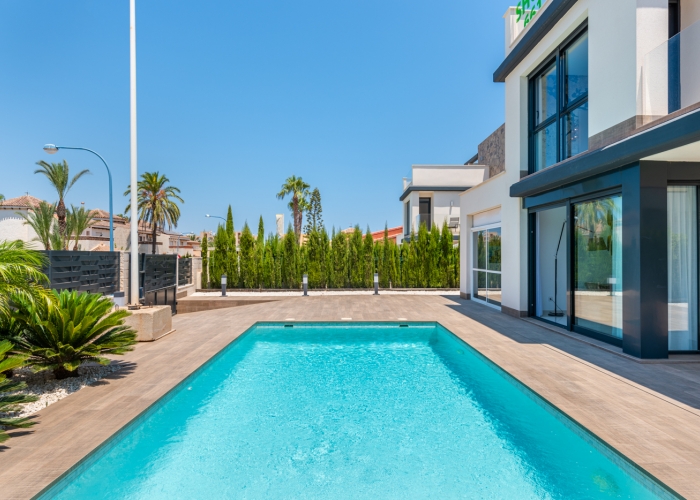 New - Detached Villa - Playa Paraiso