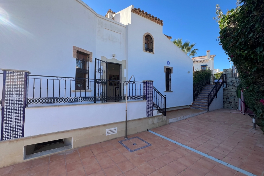 Re-Sale - Semi Detached Villa - Algorfa - La Finca Golf Resort
