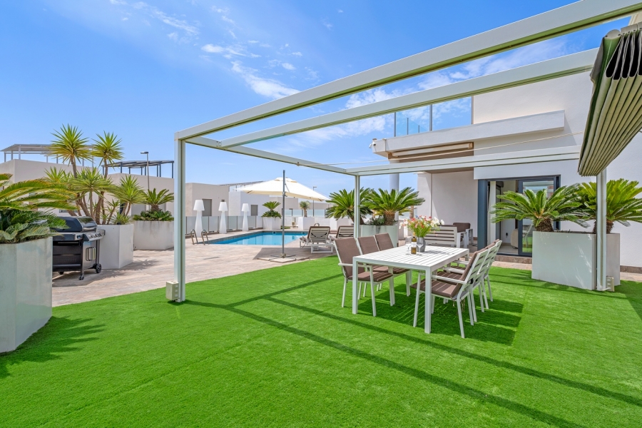 Re-Sale - Detached Villa - Orihuela Costa - Villamartin