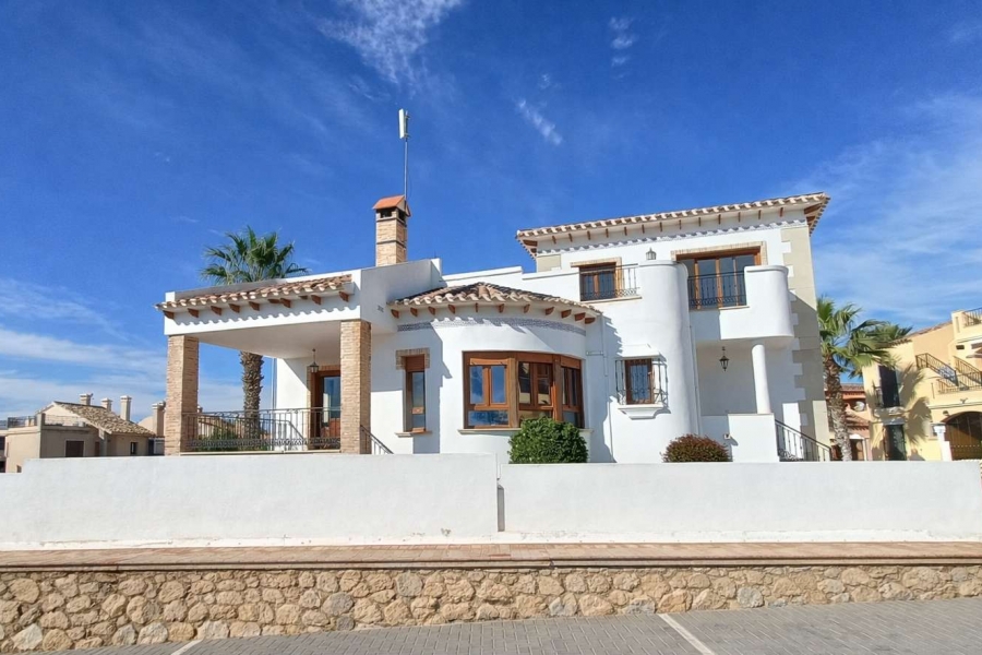 Re-Sale - Detached Villa - Algorfa - La Finca Golf Resort