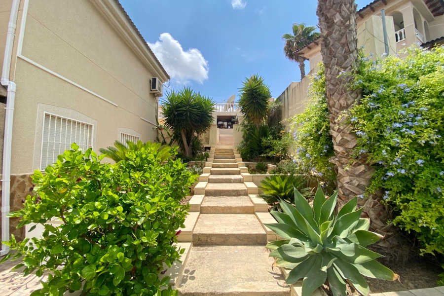 Re-Sale - Detached Villa - Algorfa - Lomas de La Juliana