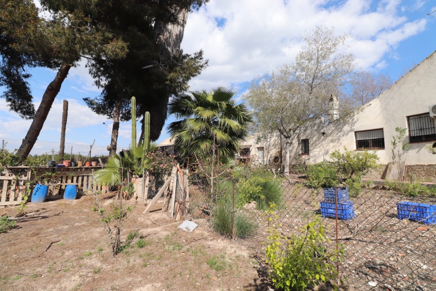 Wederverkoop - Vrijstaande Villa - Heredades - Heredades - Dorp