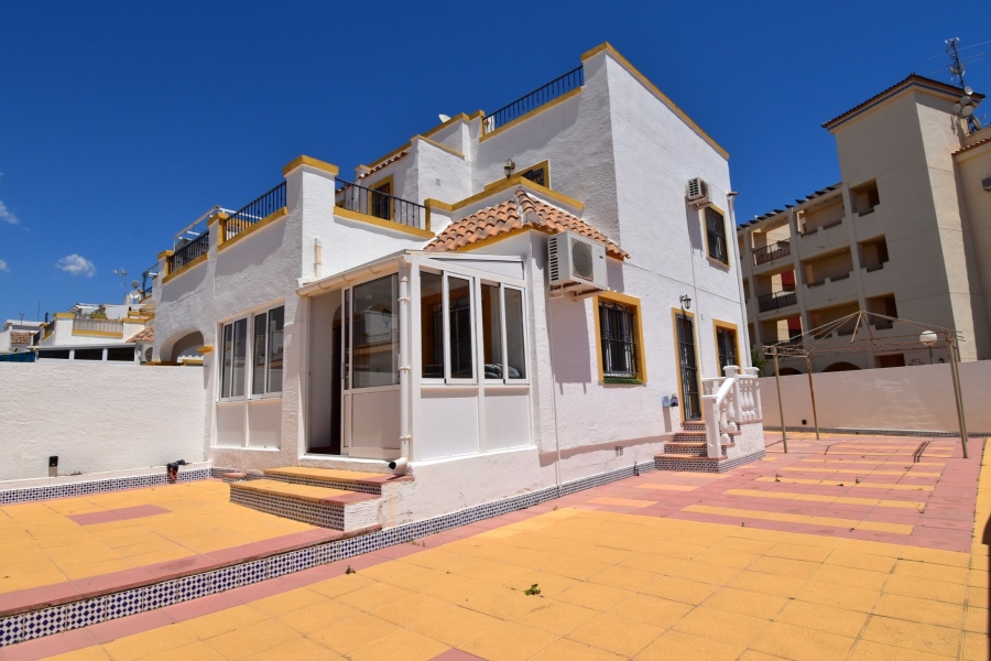 Re-Sale - Semi Detached Villa - Orihuela Costa - Playa Flamenca