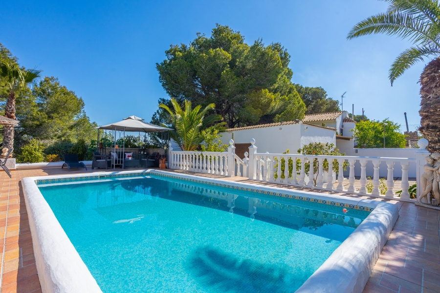 Re-Sale - Detached Villa - Orihuela Costa - Villamartin