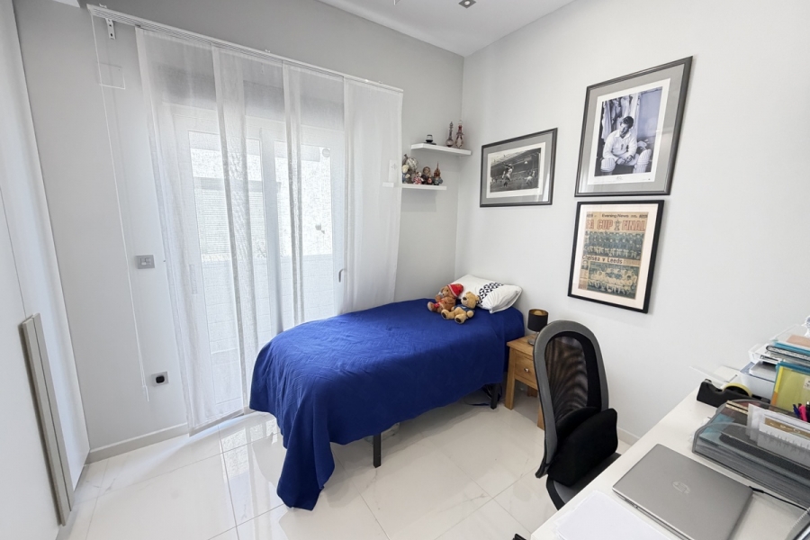 Re-Sale - Detached Villa - Orihuela Costa - Villamartin