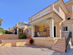 Detached Villa - Re-Sale - Orihuela Costa - Punta Prima