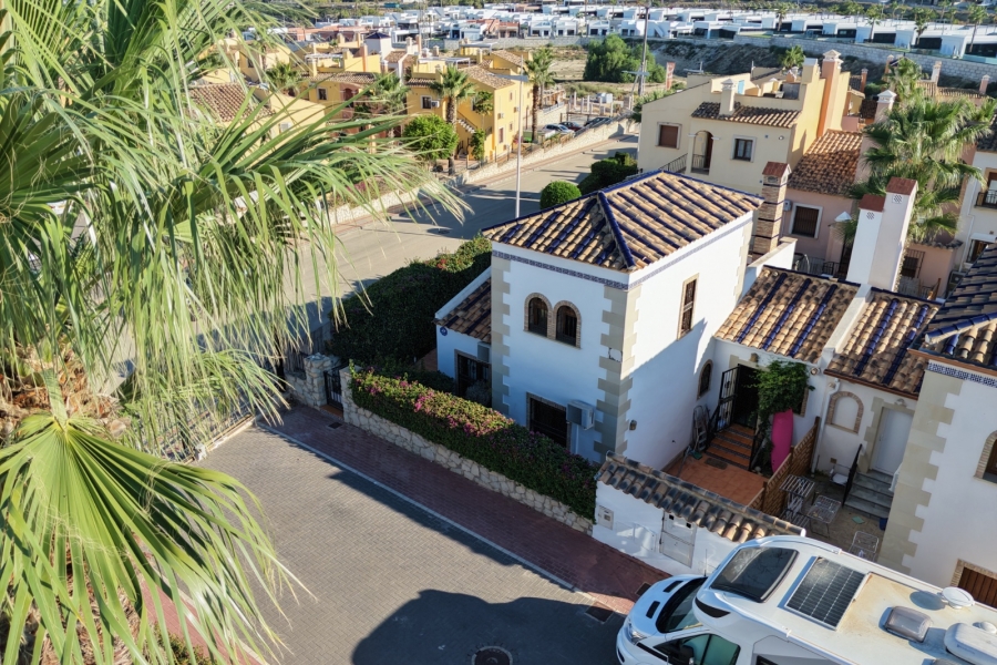 Re-Sale - Semi Detached Villa - Algorfa - La Finca Golf Resort