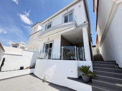 Detached Villa - Re-Sale - Orihuela Costa - Villamartin