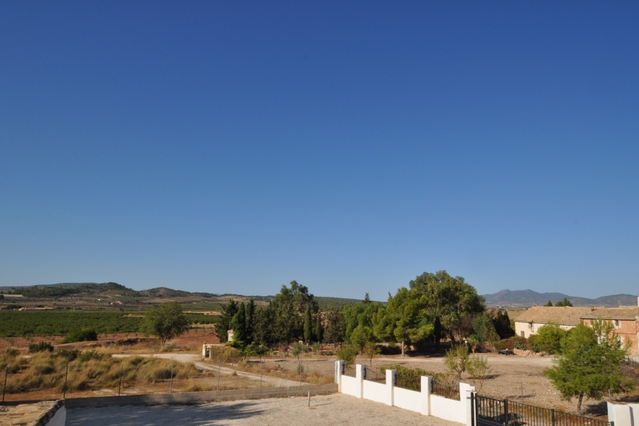 Re-Sale - Country Property - Pinoso - Edge of town