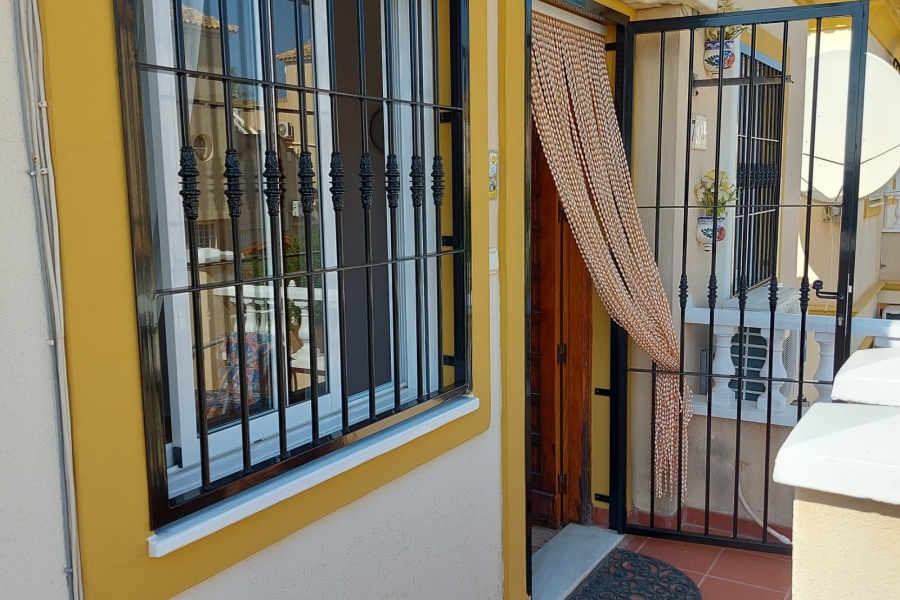 Re-Sale - Apartment - Orihuela Costa - Playa Flamenca